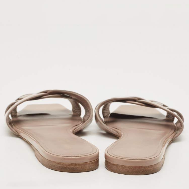 Pre Owned Saint Laurent Beige Patent Leather Tribute Flat Sandals Size 41.5