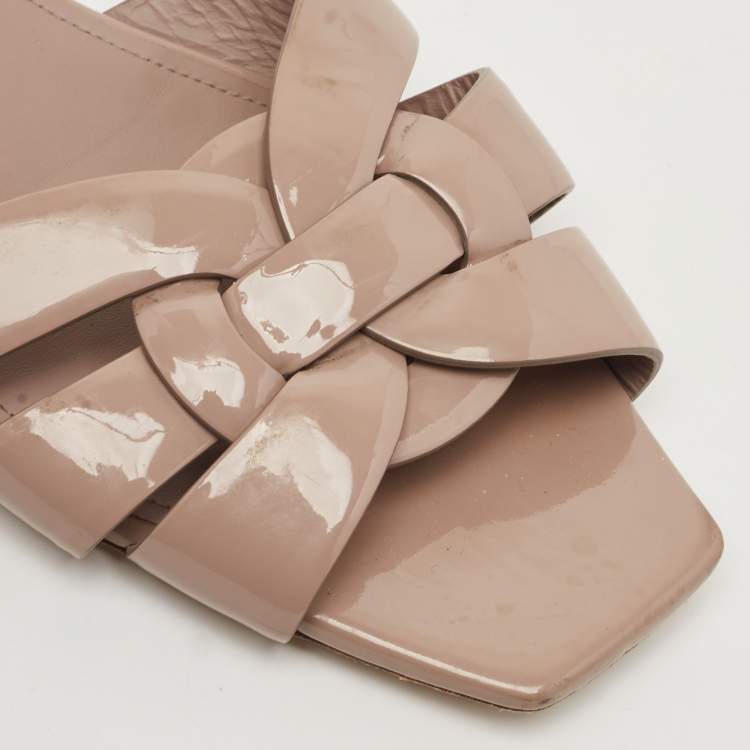 Pre Owned Saint Laurent Beige Patent Leather Tribute Flat Sandals Size 41.5