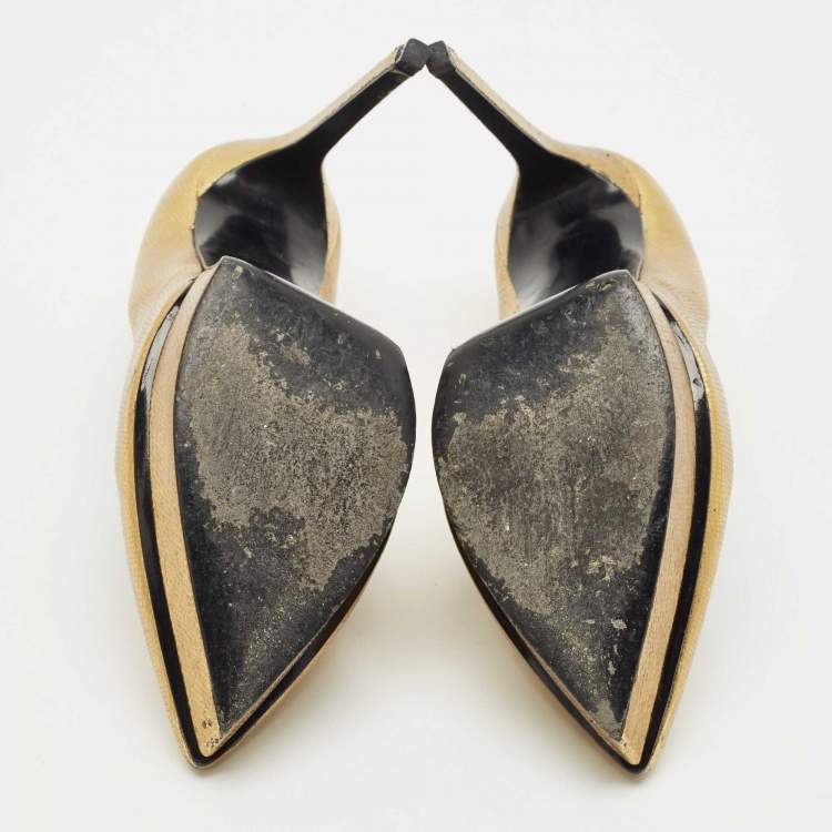 Pre Owned Saint Laurent Gold Leather Pointed Toe Janis Platform Pumps Size 40