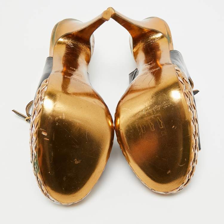 Pre Owned Saint Laurent Size 38.5 Black Patent Leather Platform Ankle Strap Sandals