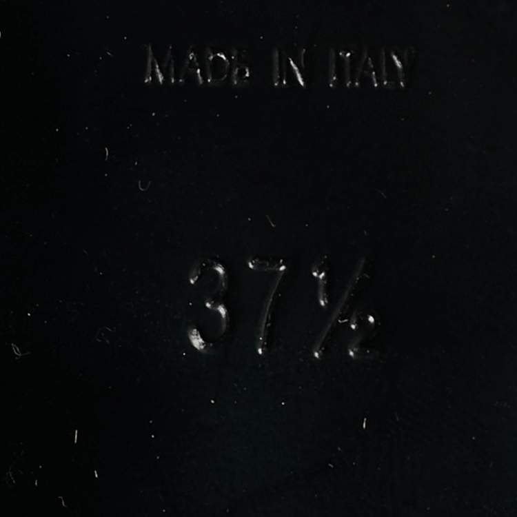 مملوكة مسبقًا Saint Laurent Paris Janis Size 37.5 Black Leather Studded  Pumps