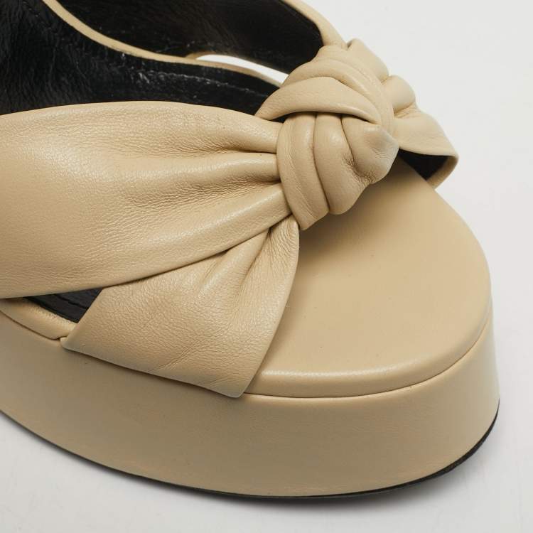 Pre Owned Saint Laurent Bianca Size 40 Cream Leather Ankle Strap Sandals