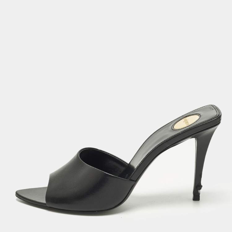 Pre Owned Saint Laurent LA 16 Size 39 Black Leather Slide Sandals