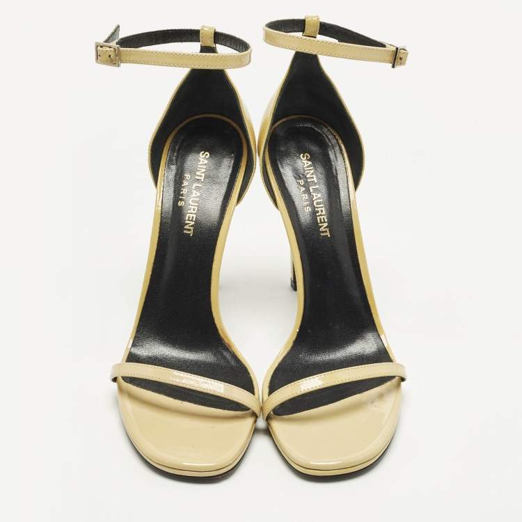 مملوكة مسبقًا Saint Laurent Jane Size 38 Beige Patent Leather Ankle Strap Sandals