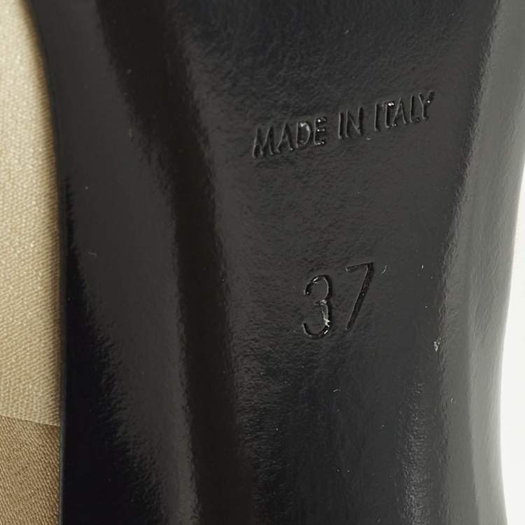 Pre Owned Saint Laurent  Suite 105 Size 37 White Fabric Mules