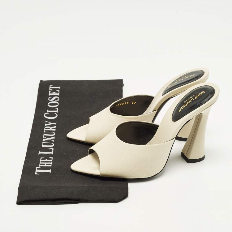 Pre Owned Saint Laurent  Suite 105 Size 37 White Fabric Mules