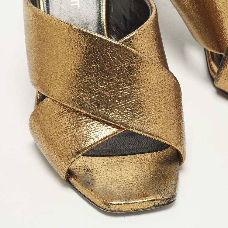 Pre Owned Saint Laurent Loulou Size 37 Gold Leather Slide Sandals