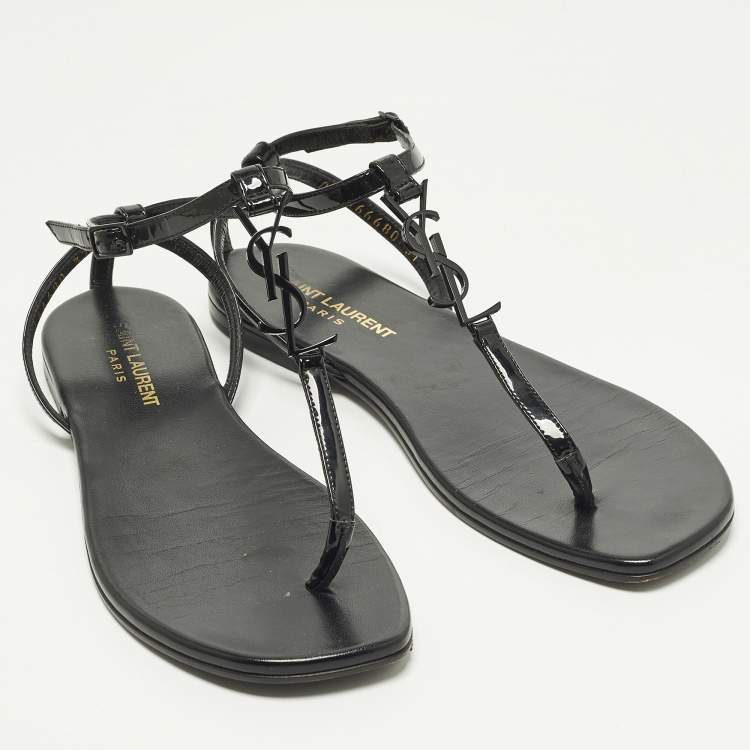 Pre Owned Saint Laurent Cassandra Size 37 Black Leather and Patent Leather Flat Sandals