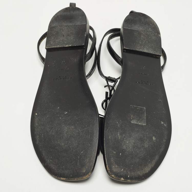 Pre Owned Saint Laurent Cassandra Size 37 Black Leather and Patent Leather Flat Sandals