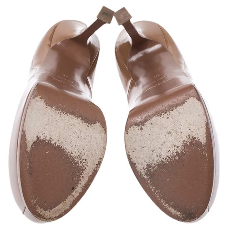 مملوكة مسبقًا Saint Laurent Paris Brown Patent Leather Tribtoo Platform Pumps Size 39