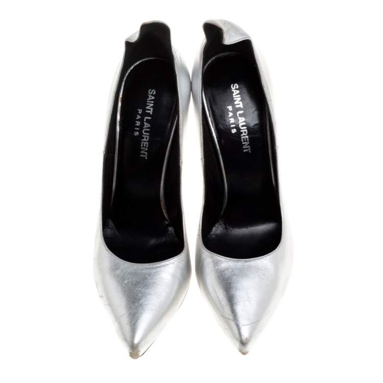 Pre Owned Saint Laurent Paris Silver Leather Thorn Pointed Toe Pumps Size 37