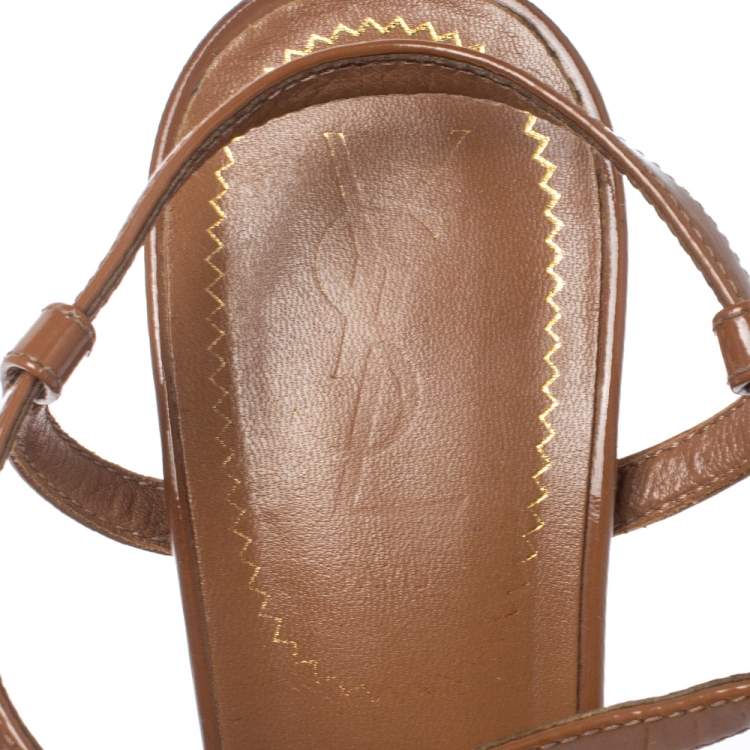 مملوكة مسبقًا  Saint Laurent Paris Brown Patent Leather Tribute Chain Detail Platform Sandals Size 39