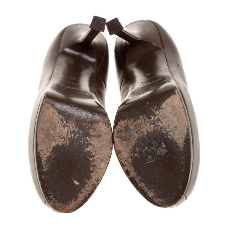 Pre Owned Saint Laurent Brown Leather Tribtoo Platform Pumps Size 36