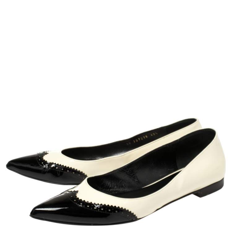 Pre Owned Saint Laurent White/Black Brogue Patent Leather Paris Pointed Toe Flats Size 40.5