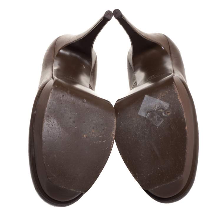 Pre Owned Saint Laurent Brown Leather Tribtoo Pumps Size 40