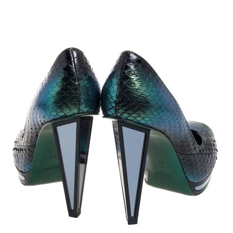 Pre Owned Saint Laurent Green Python Armor Pumps Size 39.5
