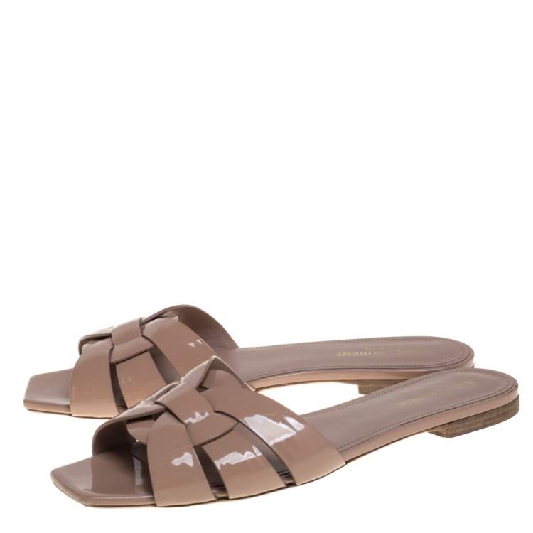 Pre Owned Saint Laurent Beige Patent Leather Tribute Flat Slides Size 40 