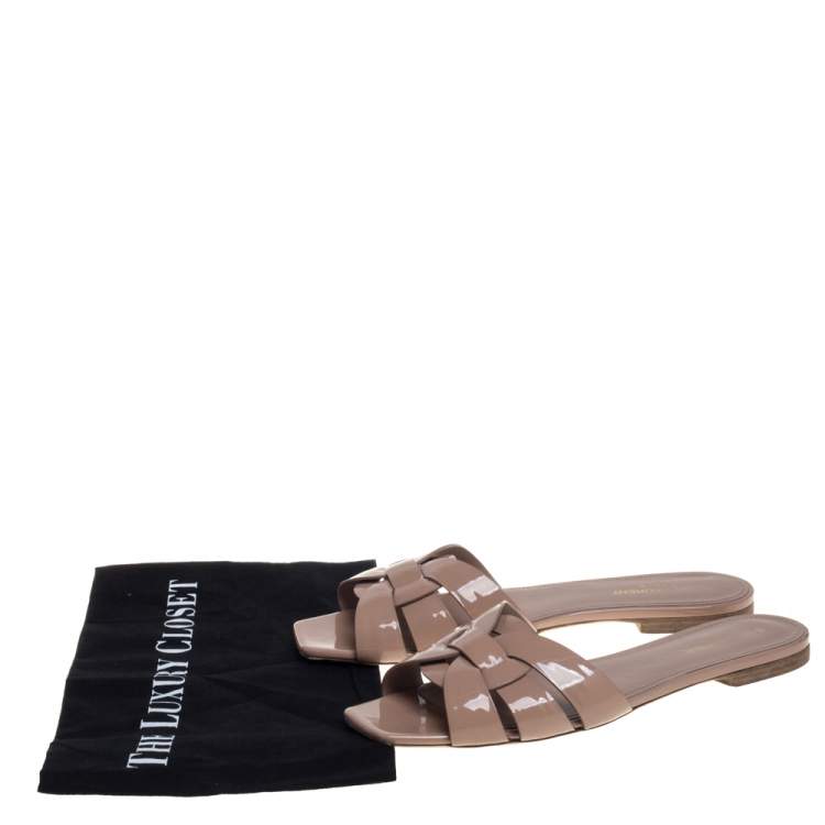 Pre Owned Saint Laurent Beige Patent Leather Tribute Flat Slides Size 40 