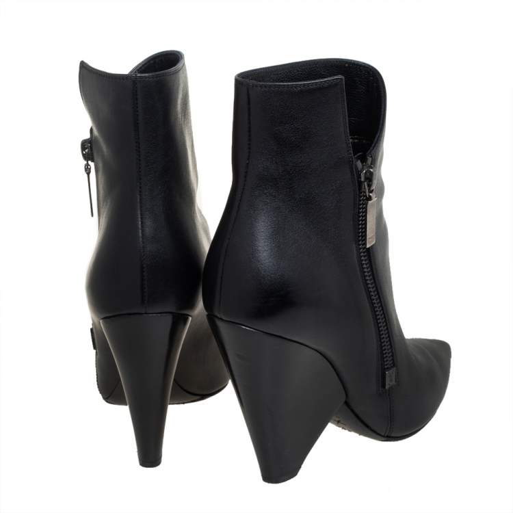 Pre Owned Saint Laurent Black Leather Pointed Toe Ankle Boots Size 37.5