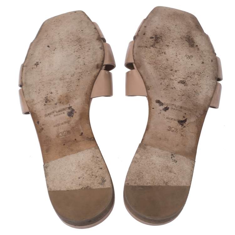 Pre Owned Saint Laurent Beige Patent Leather Tribute Flats Size 39.5