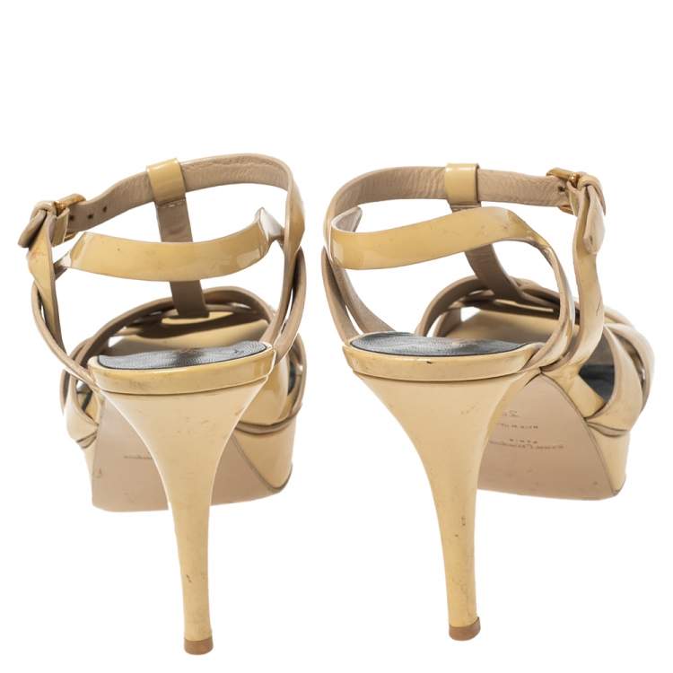 مملوكة مسبقًا Saint Laurent Beige Patent Leather Tribute Platform Sandals Size 39