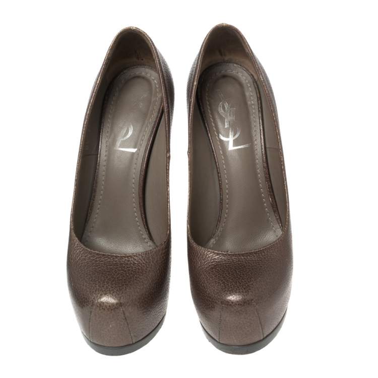 Pre Owned Saint Laurent Brown Leather Tribtoo Platform Pumps Size 36.5