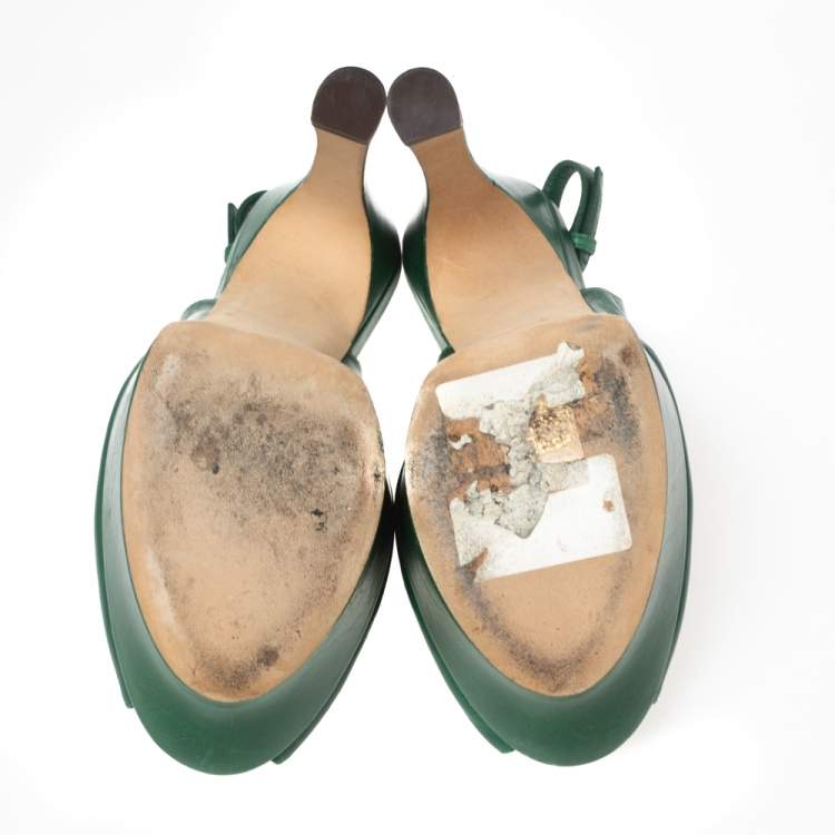 مملوكة مسبقًا Saint Laurent Green Leather Peep Toe Platform Slingback Sandals Size 38.5