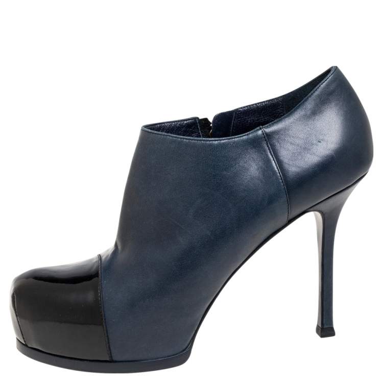 Pre Owned Saint Laurent Navy Blue/Black Leather and Patent Cap-Toe Tribtoo Ankle Boots Size 39