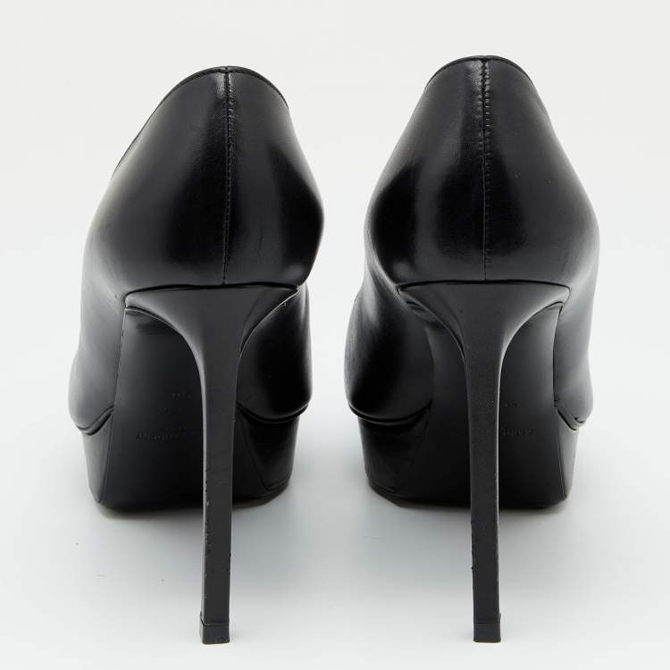 مملوكة مسبقًا Saint Laurent Black Leather Janis Studded Pointed Toe Pumps Size 38