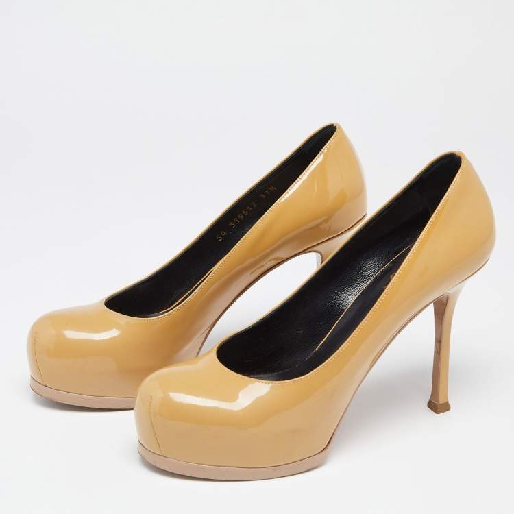 مملوكة مسبقًا Saint Laurent Beige Patent Leather Tribtoo Platform Pumps Size 37.5