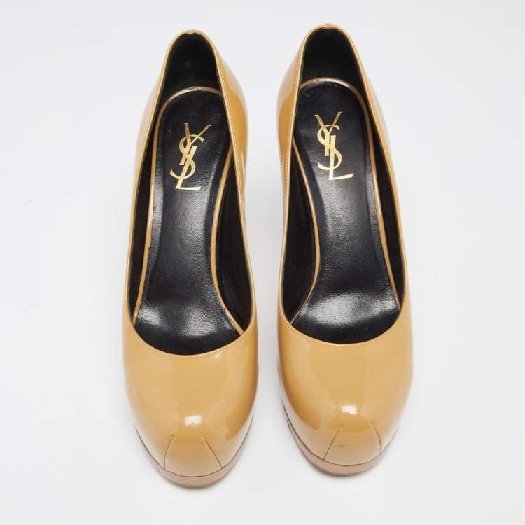 مملوكة مسبقًا Saint Laurent Beige Patent Leather Tribtoo Platform Pumps Size 37.5