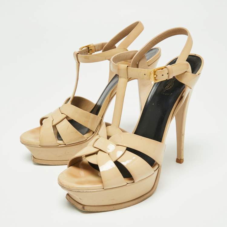 مملوكة مسبقًا Saint Laurent Beige Patent Leather Tribute Platform Sandals Size 39