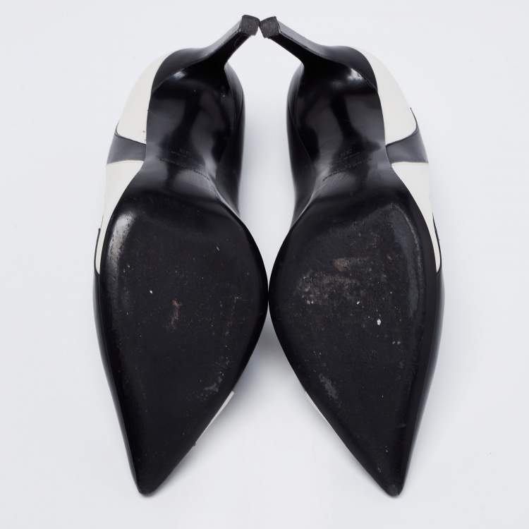 مملوكة مسبقًا Saint Laurent Black/White Leather Janis Flash Pumps Size 39
