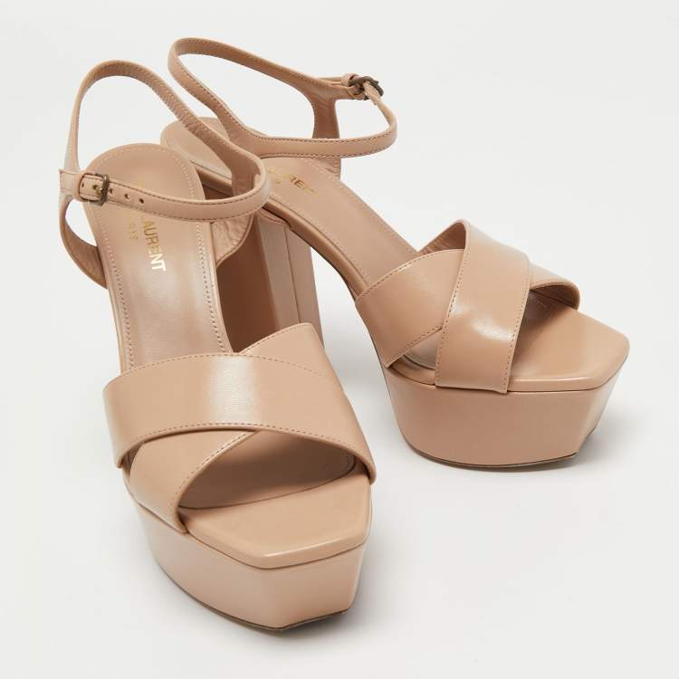 مملوكة مسبقًا Saint Laurent Beige Leather Farrah Sandals Size 38.5
