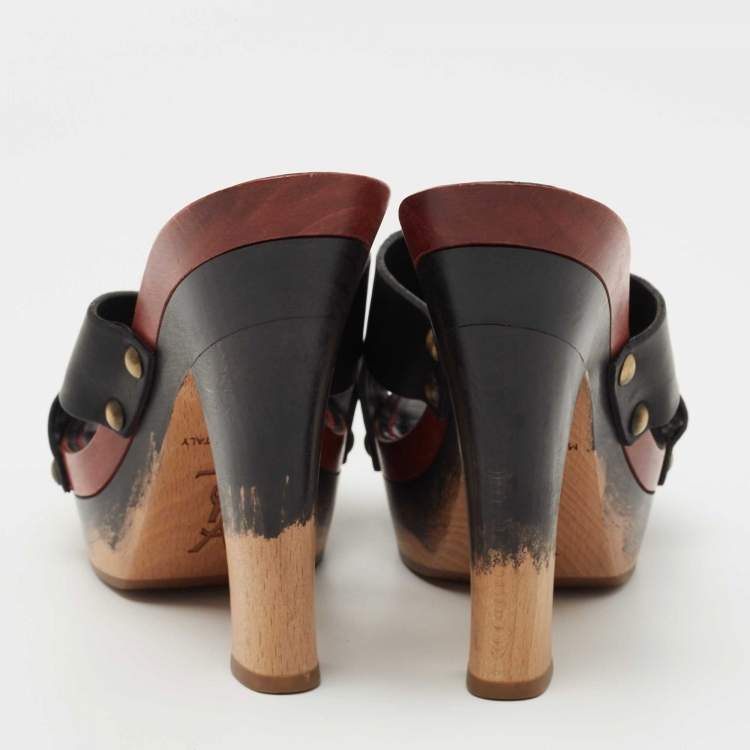 مملوكة مسبقًا Saint Laurent Black Leather Platform Clogs Size 38