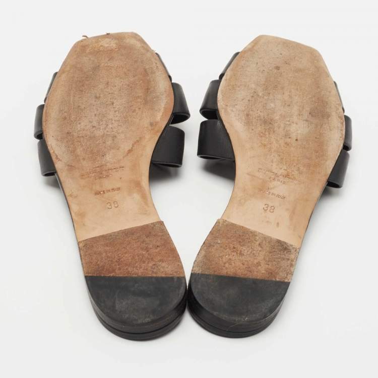 مملوكة مسبقًا Saint Laurent Black Leather Tribute Flat Slides Size 38