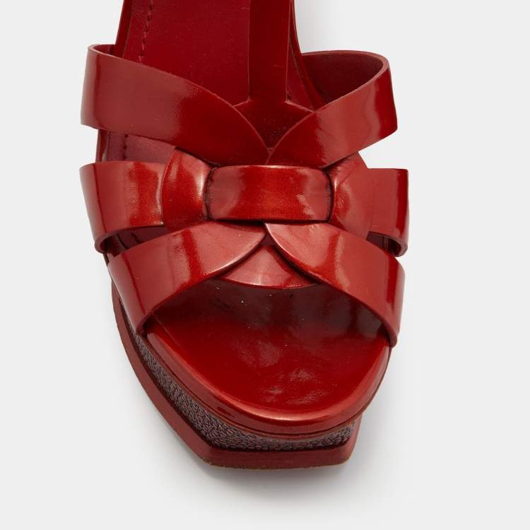 مملوكة مسبقًا Yves Saint Laurent Orange Patent Leather Tribute Platform Sandals Size 39.5