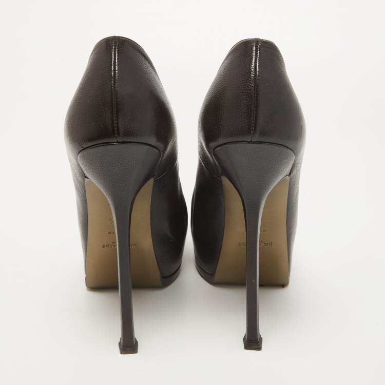 Pre Owned Saint Laurent Black Leather Tribtoo Pumps Size 40.5