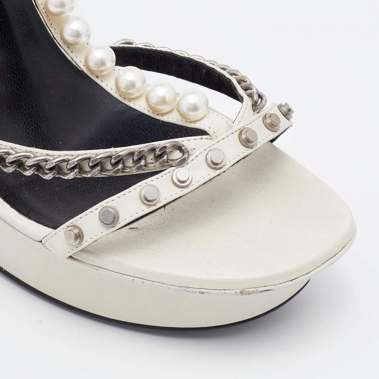 Pre Owned Saint Laurent Off White Leather Chain Embellished Strappy Sandals Size 39.5