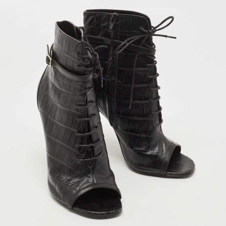 Pre Owned Saint Laurent Black Alligator Embossed Leather Ankle Boots Size 39.5
