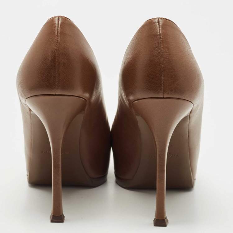 Pre Owned Saint Laurent Brown Leather Tribtoo Pumps Size 39