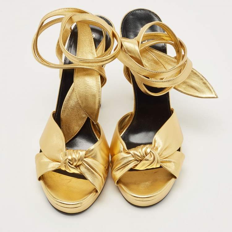 مملوكة مسبقًا Saint Laurent Gold Foil Leather Knotted Platform Ankle Wrap Sandals Size 38.5
