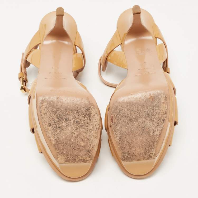 مملوكة مسبقًا Saint Laurent Beige Patent Leather Tribute Sandals Size 38