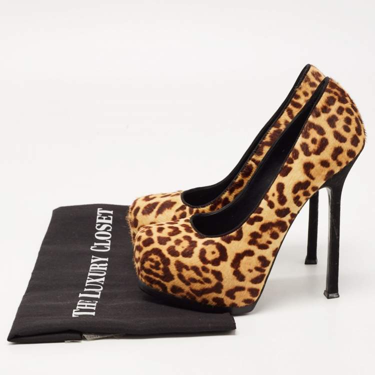 Pre Owned Saint Laurent Brown/Beige Leopard Print Calf Hair Tribtoo Pumps Size 35