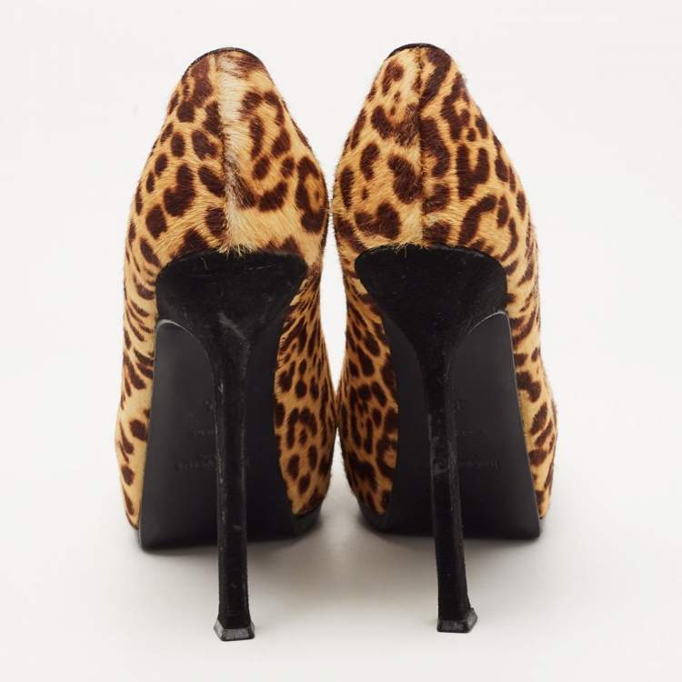 Pre Owned Saint Laurent Brown/Beige Leopard Print Calf Hair Tribtoo Pumps Size 35