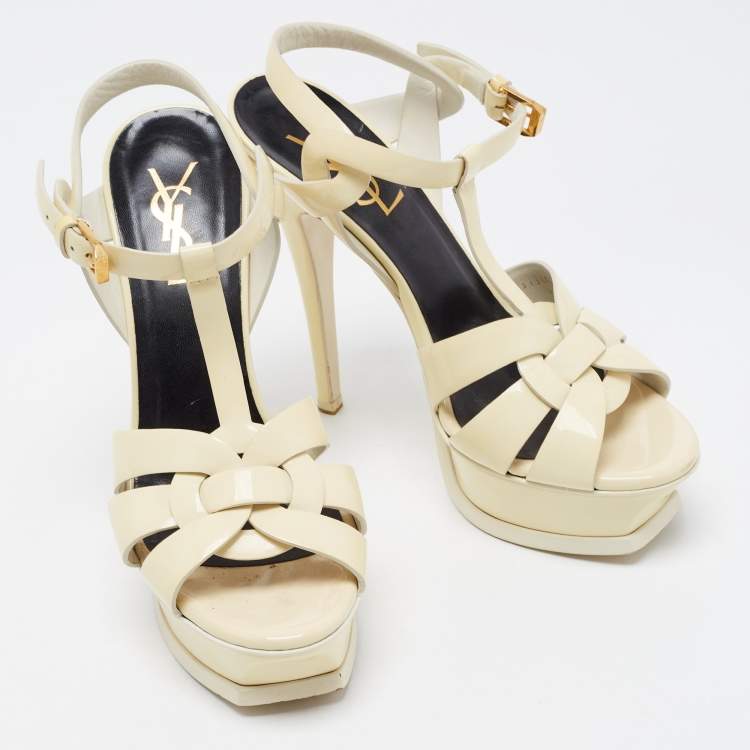 مملوكة مسبقًا Saint Laurent Cream Patent Leather Tribute Sandals Size 35