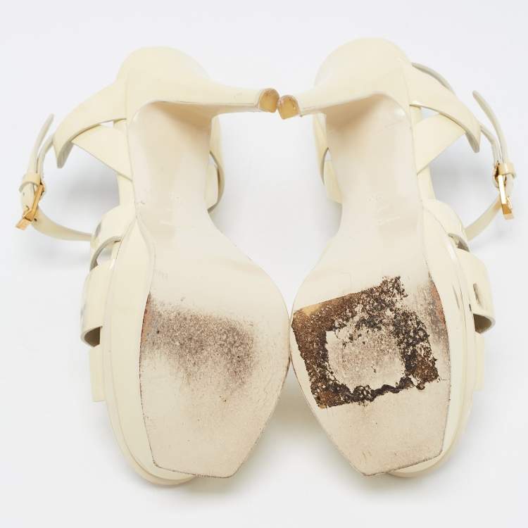 مملوكة مسبقًا Saint Laurent Cream Patent Leather Tribute Sandals Size 35
