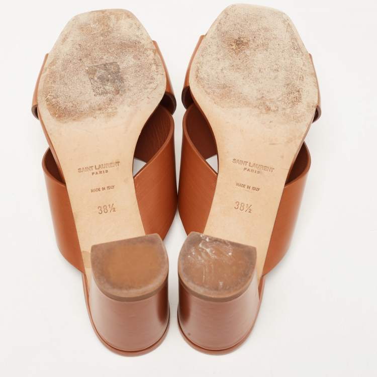 مملوكة مسبقًا Saint Laurent Brown Leather Loulou Slide Sandals Size 38.5