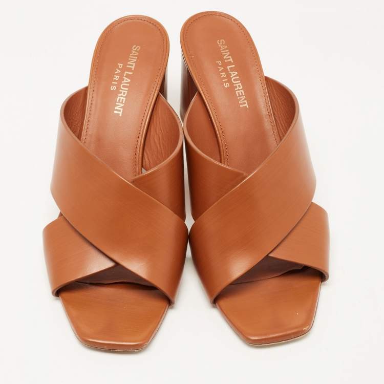 مملوكة مسبقًا Saint Laurent Brown Leather Loulou Slide Sandals Size 38.5