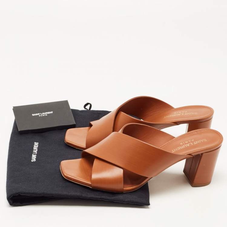 مملوكة مسبقًا Saint Laurent Brown Leather Loulou Slide Sandals Size 38.5